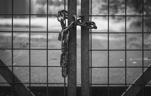 spokojna minimalistyczna przestrzeń prywatność ochrona danych coaching